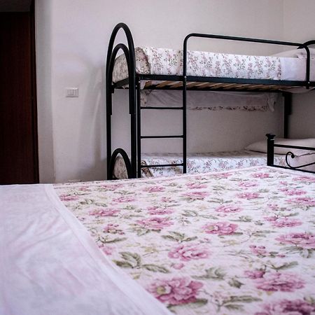 B&B Villa Susanna Чивітавекк'я Екстер'єр фото